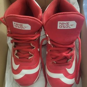 Boys Size 13C Nike Baseball Cleats